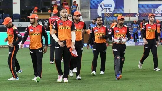 Sunrisers Hyderabad on the IPL2022 cricket field.